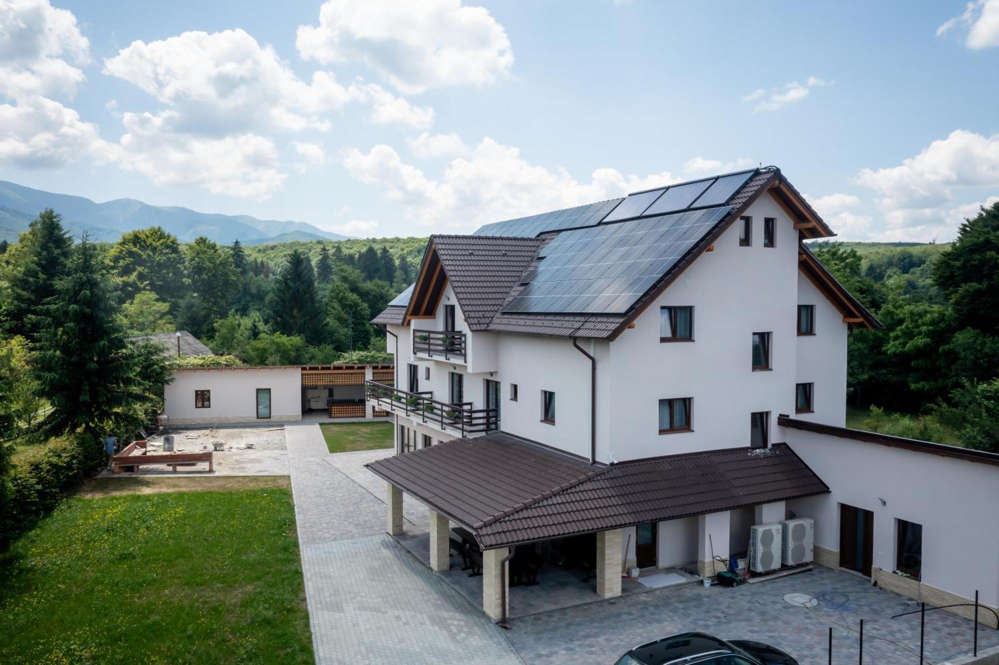 Evergreen Chalet 阿夫里格 外观 照片